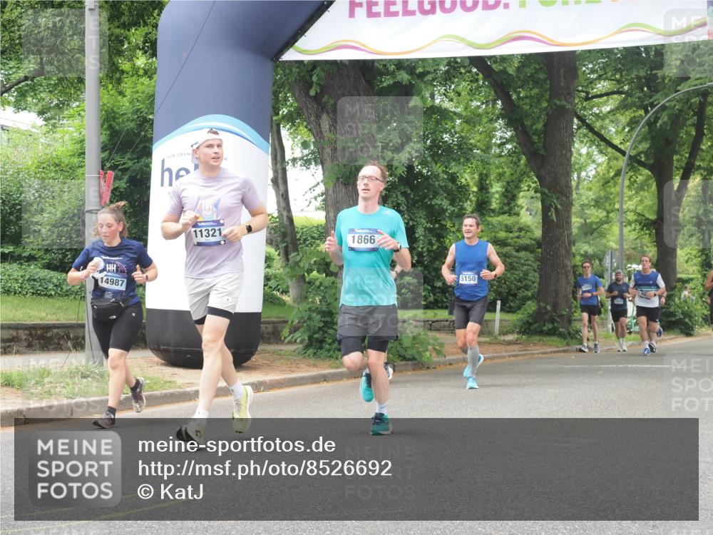 29.06.2025 - hella hamburg halbmarathon KatJ http://msf.ph/oto/8526692 29.06.2025 10:53:55 Zwischen KM18-KM19 1866, 4532, 5150, 5431 meine-sportfotos.de