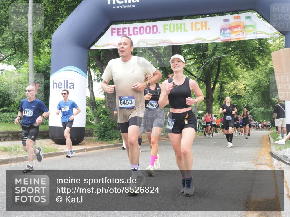29.06.2025 - hella hamburg halbmarathon KatJ http://msf.ph/oto/8526824 29.06.2025 10:54:02 Zwischen KM18-KM19 1729, 3062, 3225, 4066, 5150, 6453 meine-sportfotos.de