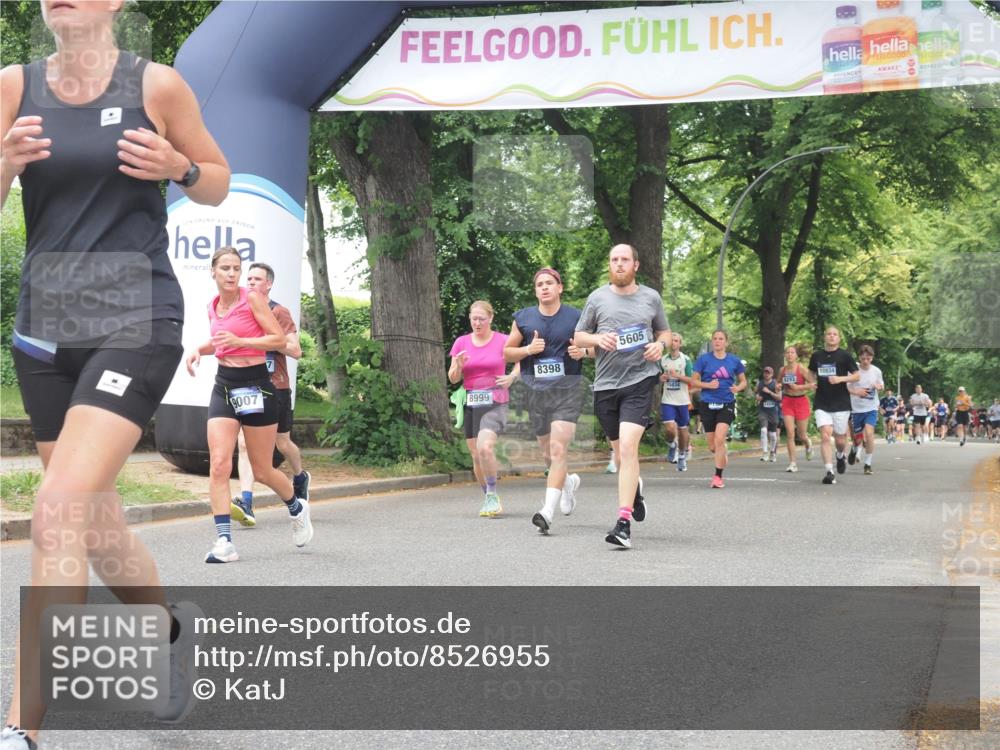 29.06.2025 - hella hamburg halbmarathon KatJ http://msf.ph/oto/8526955 29.06.2025 10:54:10 Zwischen KM18-KM19 1729, 2628, 5605, 8398 meine-sportfotos.de