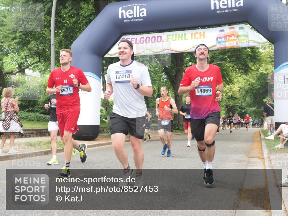 29.06.2025 - hella hamburg halbmarathon KatJ http://msf.ph/oto/8527453 29.06.2025 10:54:43 Zwischen KM18-KM19 1079, 4169, 4666, 5762, 6517, 7685 meine-sportfotos.de