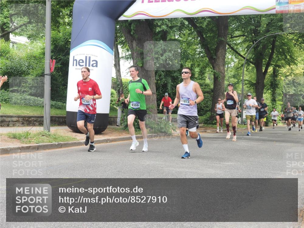 29.06.2025 - hella hamburg halbmarathon KatJ http://msf.ph/oto/8527910 29.06.2025 10:55:09 Zwischen KM18-KM19 1785, 4950, 5232, 5670, 7846, 8217 meine-sportfotos.de