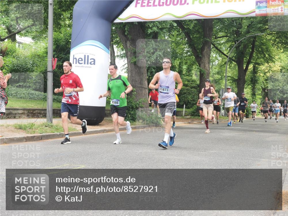 29.06.2025 - hella hamburg halbmarathon KatJ http://msf.ph/oto/8527921 29.06.2025 10:55:09 Zwischen KM18-KM19 1785, 4950, 5232, 5670, 7846, 8217 meine-sportfotos.de