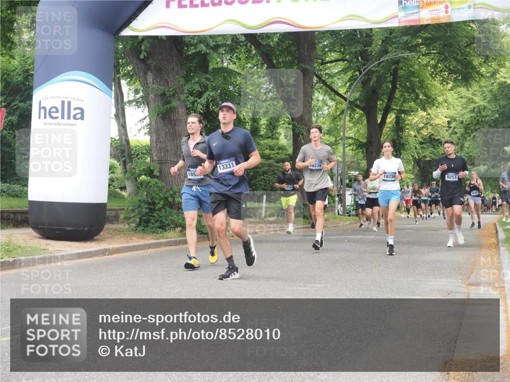 29.06.2025 - hella hamburg halbmarathon KatJ http://msf.ph/oto/8528010 29.06.2025 10:55:16 Zwischen KM18-KM19 5232 meine-sportfotos.de