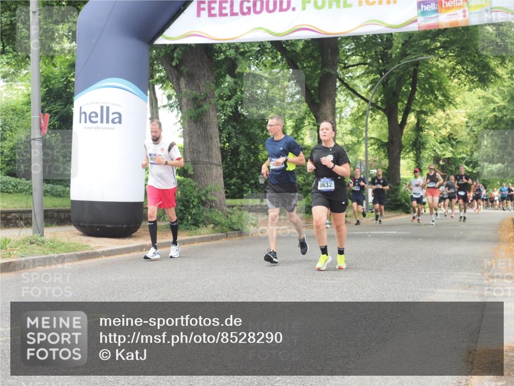 29.06.2025 - hella hamburg halbmarathon KatJ http://msf.ph/oto/8528290 29.06.2025 10:55:32 Zwischen KM18-KM19 4492, 8632 meine-sportfotos.de