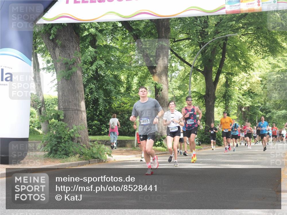 29.06.2025 - hella hamburg halbmarathon KatJ http://msf.ph/oto/8528441 29.06.2025 10:55:41 Zwischen KM18-KM19 1071, 1610, 2281, 3154, 4453, 6026, 6217, 8263 meine-sportfotos.de