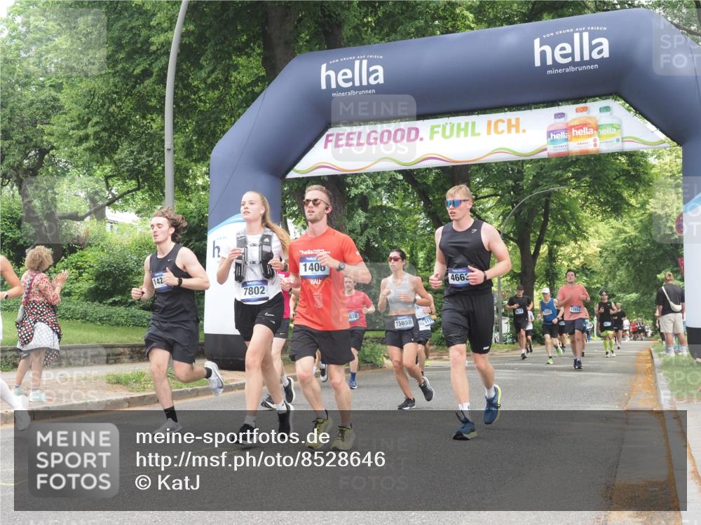 29.06.2025 - hella hamburg halbmarathon KatJ http://msf.ph/oto/8528646 29.06.2025 10:55:56 Zwischen KM18-KM19 1406, 4663, 5166, 5176, 6028, 6083, 7802 meine-sportfotos.de