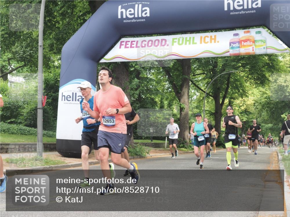 29.06.2025 - hella hamburg halbmarathon KatJ http://msf.ph/oto/8528710 29.06.2025 10:56:01 Zwischen KM18-KM19 1406, 3025, 3262, 4663, 5176, 6028, 6083, 7802 meine-sportfotos.de