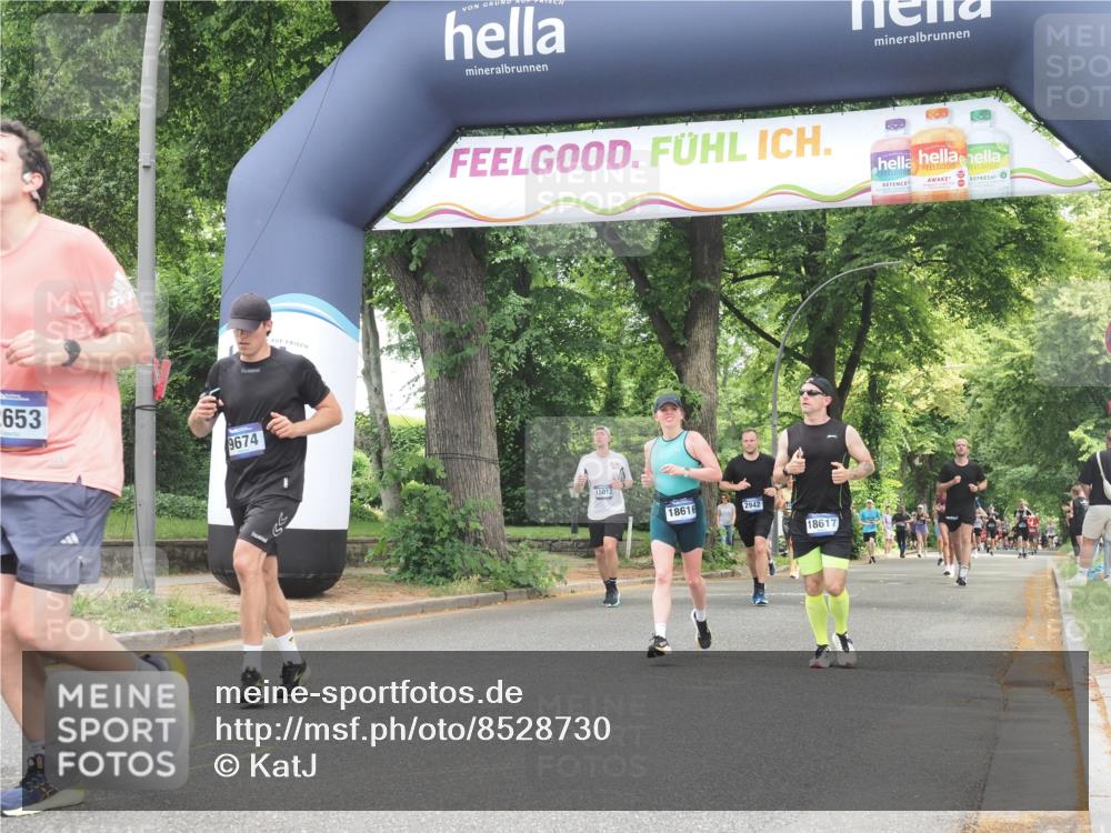 29.06.2025 - hella hamburg halbmarathon KatJ http://msf.ph/oto/8528730 29.06.2025 10:56:01 Zwischen KM18-KM19 1406, 3025, 3262, 4663, 5176, 6028, 6083, 7802 meine-sportfotos.de