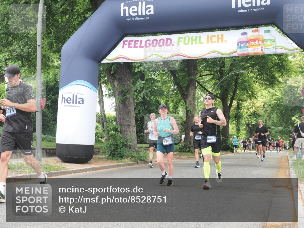 29.06.2025 - hella hamburg halbmarathon KatJ http://msf.ph/oto/8528751 29.06.2025 10:56:02 Zwischen KM18-KM19 1406, 2942, 3025, 3262, 5176, 6028, 6083 meine-sportfotos.de
