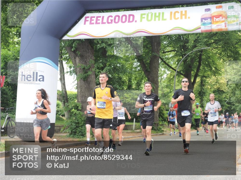 29.06.2025 - hella hamburg halbmarathon KatJ http://msf.ph/oto/8529344 29.06.2025 10:56:35 Zwischen KM18-KM19 1850, 5191, 5242, 6664 meine-sportfotos.de