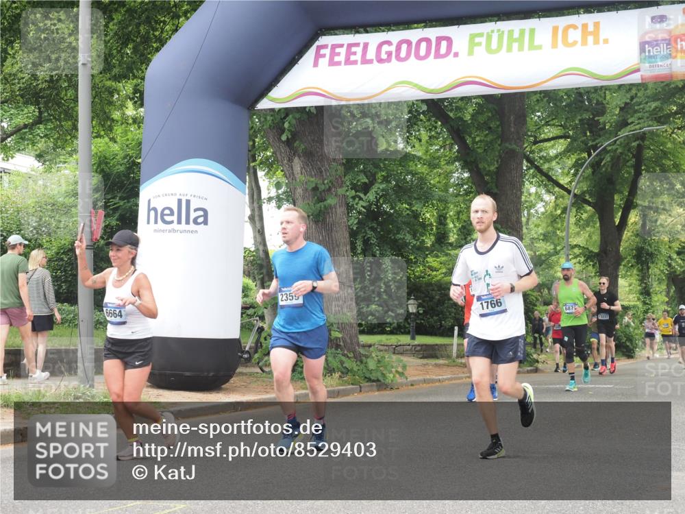 29.06.2025 - hella hamburg halbmarathon KatJ http://msf.ph/oto/8529403 29.06.2025 10:56:38 Zwischen KM18-KM19 1745, 1766, 1830, 1850, 2359, 5191, 5242, 6664 meine-sportfotos.de