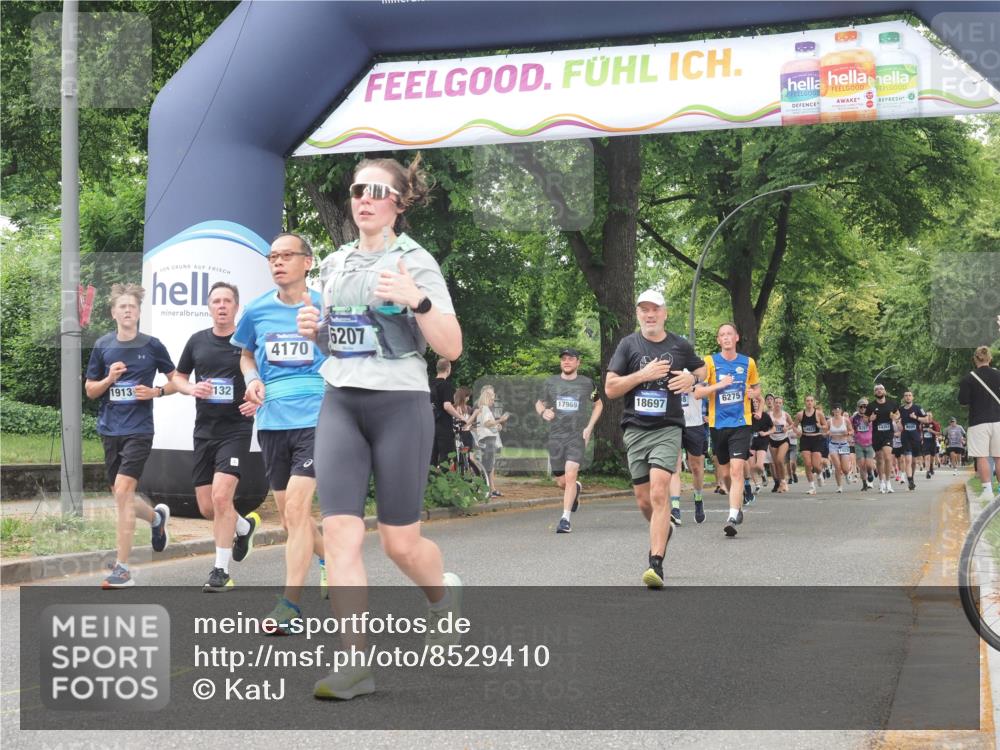 29.06.2025 - hella hamburg halbmarathon KatJ http://msf.ph/oto/8529410 29.06.2025 11:05:17 Zwischen KM18-KM19 4170, 6207, 7744, 7792 meine-sportfotos.de