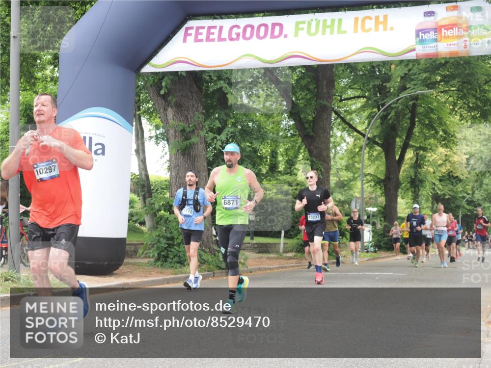 29.06.2025 - hella hamburg halbmarathon KatJ http://msf.ph/oto/8529470 29.06.2025 10:56:41 Zwischen KM18-KM19 1745, 1766, 1830, 1850, 2359, 5191, 6664, 6871 meine-sportfotos.de