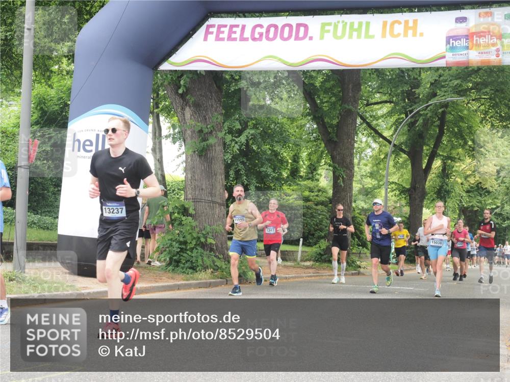 29.06.2025 - hella hamburg halbmarathon KatJ http://msf.ph/oto/8529504 29.06.2025 10:56:43 Zwischen KM18-KM19 1745, 1766, 1830, 2359, 6664, 6871 meine-sportfotos.de