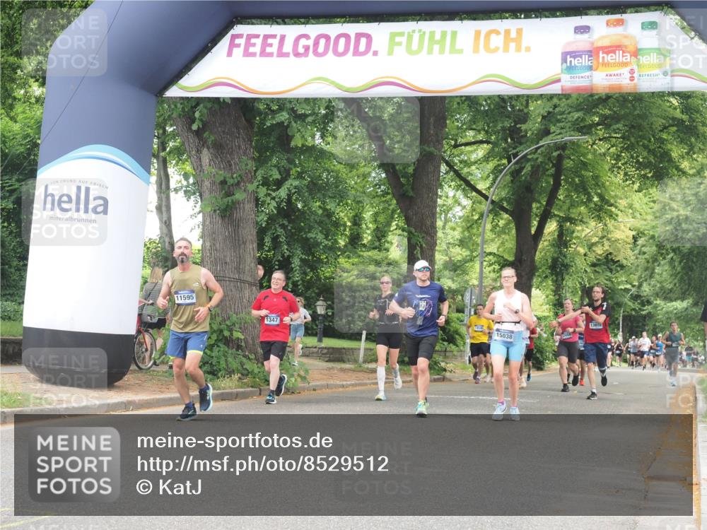 29.06.2025 - hella hamburg halbmarathon KatJ http://msf.ph/oto/8529512 29.06.2025 10:56:44 Zwischen KM18-KM19 1745, 1766, 1830, 2359, 6871 meine-sportfotos.de