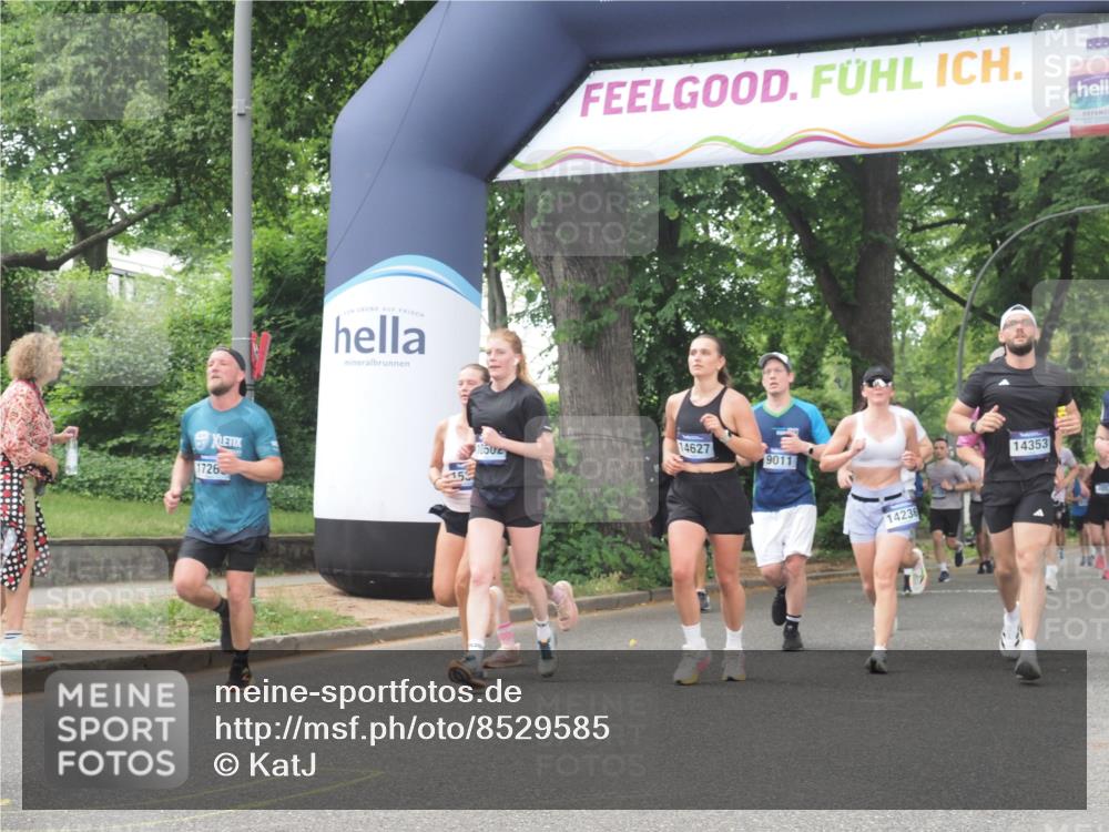 29.06.2025 - hella hamburg halbmarathon KatJ http://msf.ph/oto/8529585 29.06.2025 11:05:24 Zwischen KM18-KM19 2225, 5910, 6275, 6308, 7792, 8276, 8357 meine-sportfotos.de