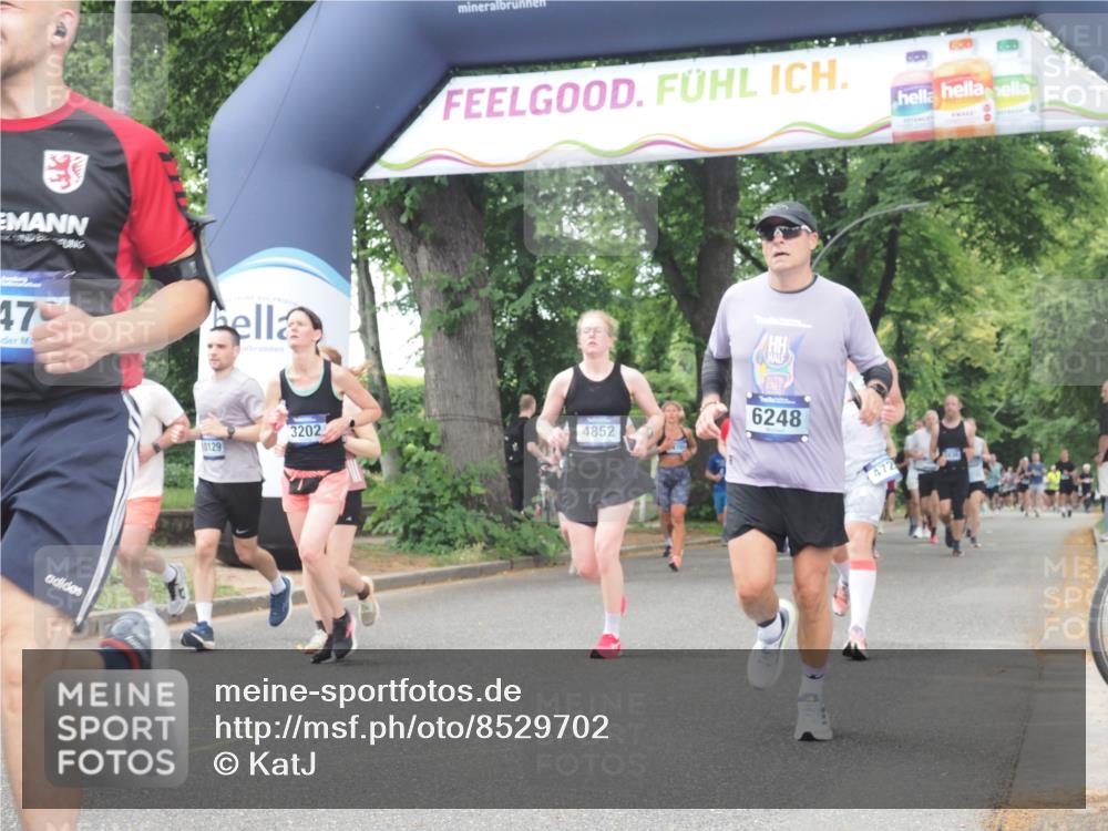 29.06.2025 - hella hamburg halbmarathon KatJ http://msf.ph/oto/8529702 29.06.2025 11:05:29 Zwischen KM18-KM19 2225, 3030, 3202, 4722, 4852, 6248, 6332, 6542, 8276, 8357 meine-sportfotos.de