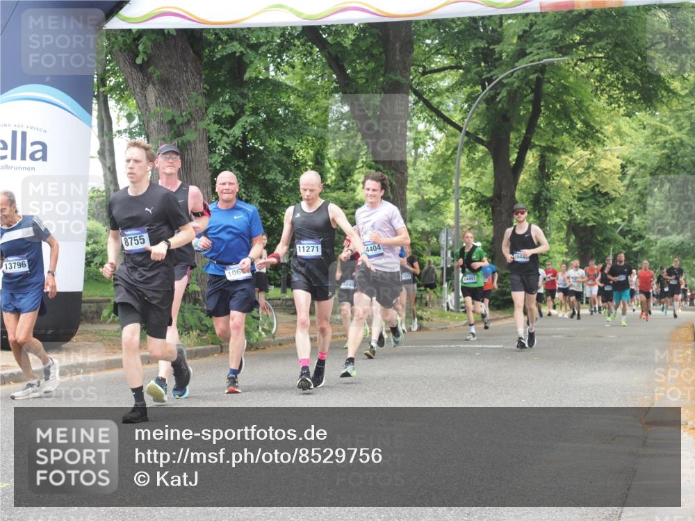 29.06.2025 - hella hamburg halbmarathon KatJ http://msf.ph/oto/8529756 29.06.2025 10:57:08 Zwischen KM18-KM19 2055, 2277, 3834, 3844, 8755 meine-sportfotos.de