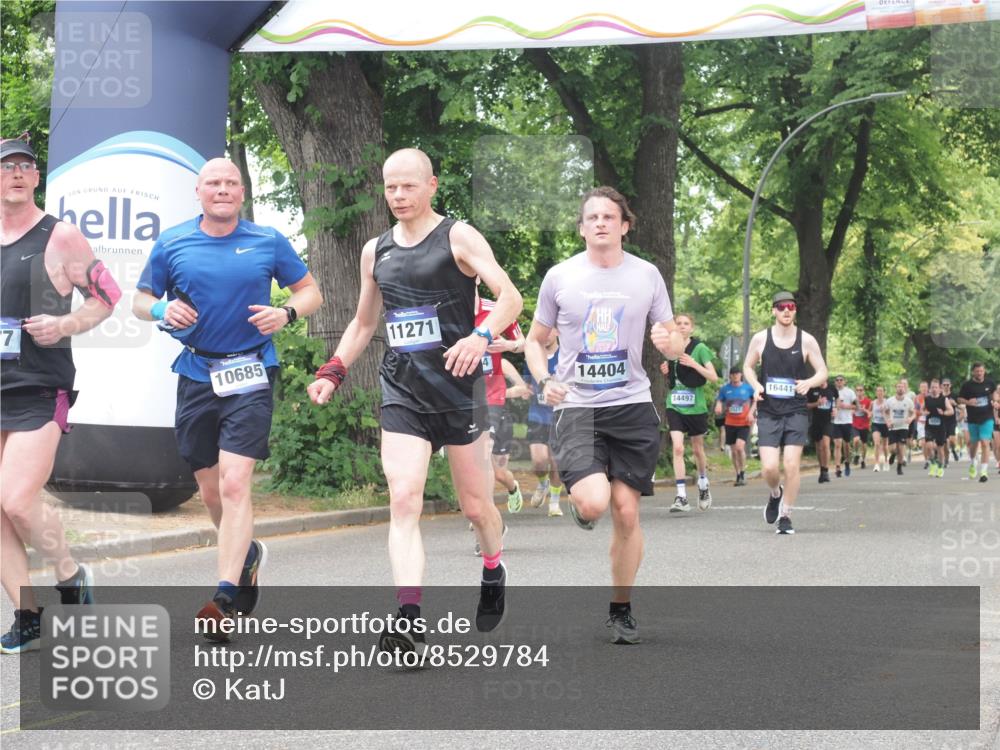 29.06.2025 - hella hamburg halbmarathon KatJ http://msf.ph/oto/8529784 29.06.2025 10:57:09 Zwischen KM18-KM19 2055, 2277, 3834, 3844, 5845, 8755 meine-sportfotos.de