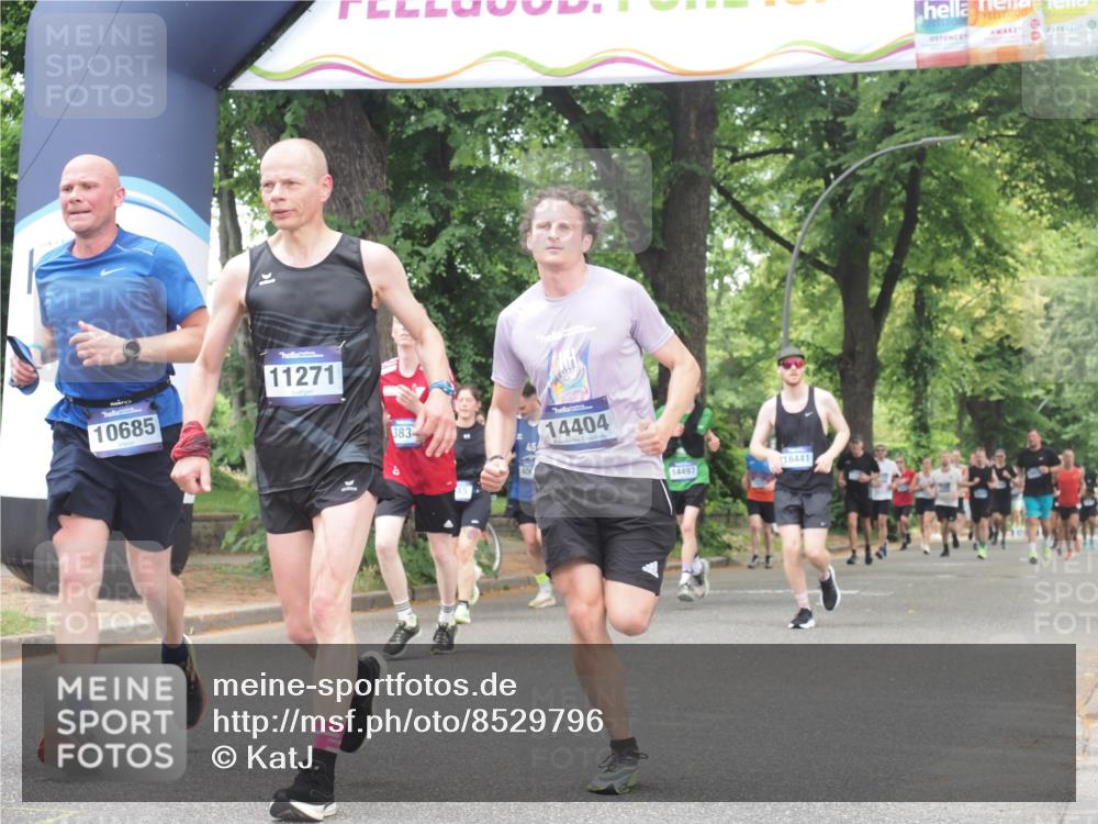 29.06.2025 - hella hamburg halbmarathon KatJ http://msf.ph/oto/8529796 29.06.2025 10:57:10 Zwischen KM18-KM19 2055, 2277, 3834, 5845, 8755 meine-sportfotos.de