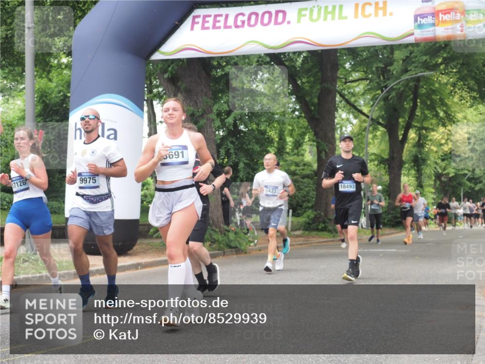 29.06.2025 - hella hamburg halbmarathon KatJ http://msf.ph/oto/8529939 29.06.2025 10:57:23 Zwischen KM18-KM19 1173, 1859, 2990, 3691, 3729, 5423, 7209, 7840 meine-sportfotos.de