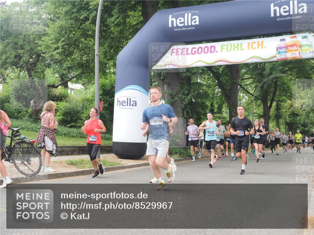 29.06.2025 - hella hamburg halbmarathon KatJ http://msf.ph/oto/8529967 29.06.2025 11:05:42 Zwischen KM18-KM19 2094, 2589, 3482, 4539, 5098 meine-sportfotos.de