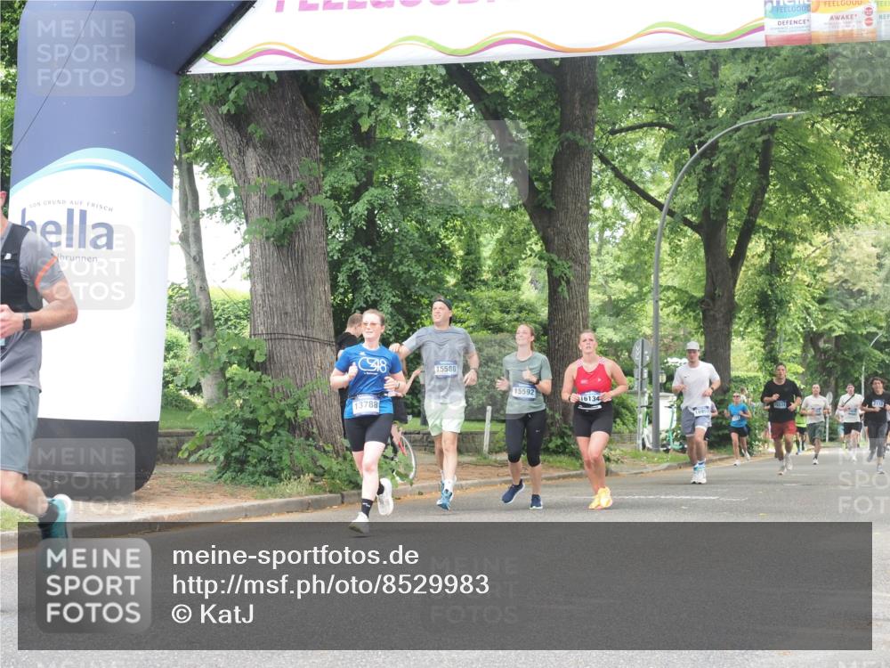 29.06.2025 - hella hamburg halbmarathon KatJ http://msf.ph/oto/8529983 29.06.2025 10:57:26 Zwischen KM18-KM19 1173, 1859, 2990, 3691, 5423, 7209, 7840 meine-sportfotos.de