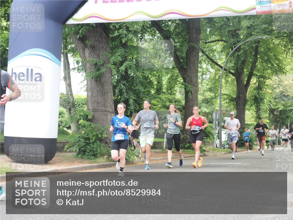 29.06.2025 - hella hamburg halbmarathon KatJ http://msf.ph/oto/8529984 29.06.2025 10:57:26 Zwischen KM18-KM19 1173, 1859, 2990, 3691, 5423, 7209, 7840 meine-sportfotos.de