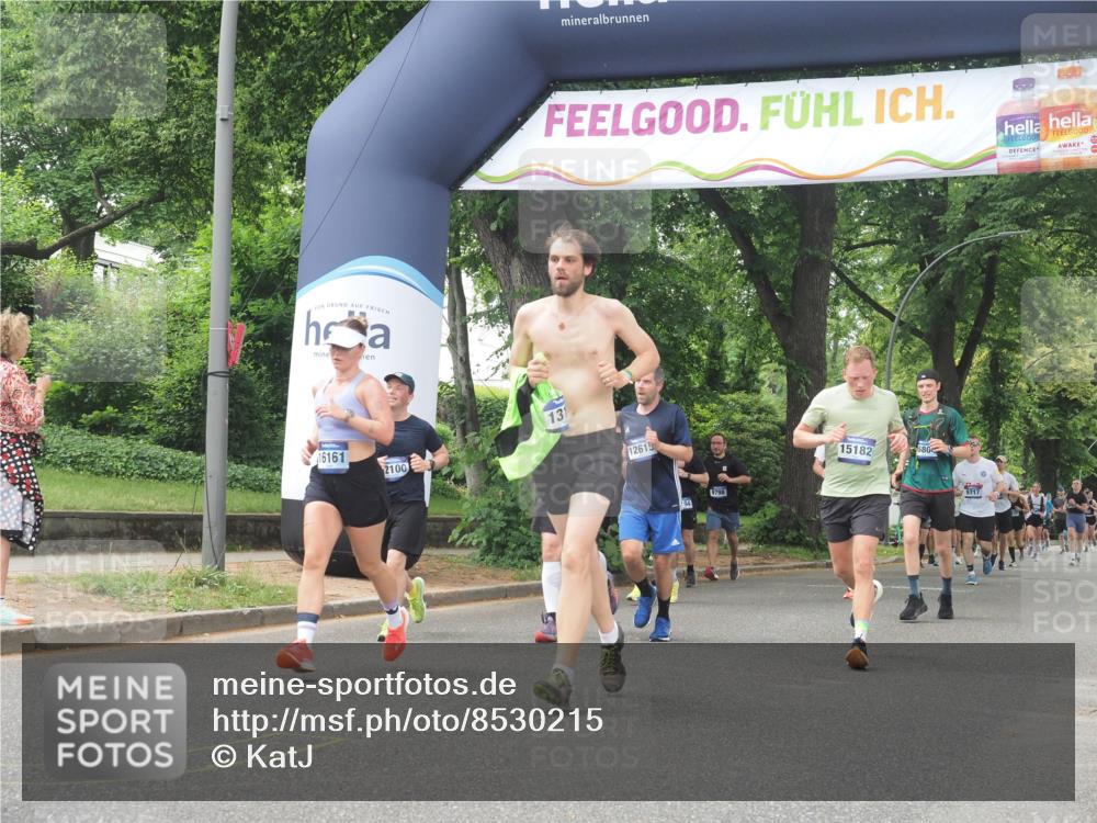 29.06.2025 - hella hamburg halbmarathon KatJ http://msf.ph/oto/8530215 29.06.2025 11:05:57 Zwischen KM18-KM19 1046, 4383, 6533, 7345, 7553 meine-sportfotos.de