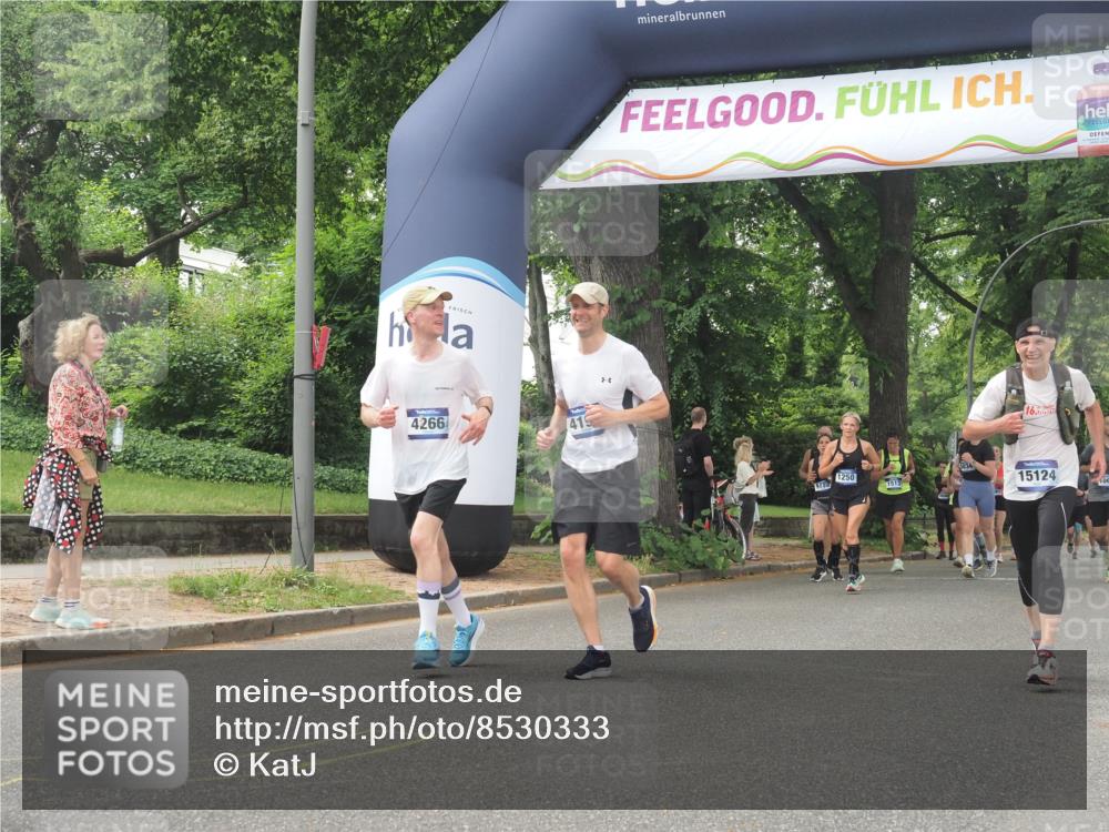 29.06.2025 - hella hamburg halbmarathon KatJ http://msf.ph/oto/8530333 29.06.2025 11:06:04 Zwischen KM18-KM19 4190, 4266, 6194, 7739 meine-sportfotos.de