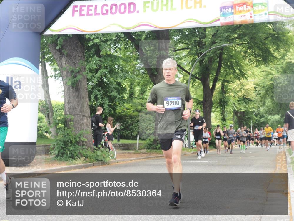 29.06.2025 - hella hamburg halbmarathon KatJ http://msf.ph/oto/8530364 29.06.2025 10:57:53 Zwischen KM18-KM19 3756, 6166 meine-sportfotos.de