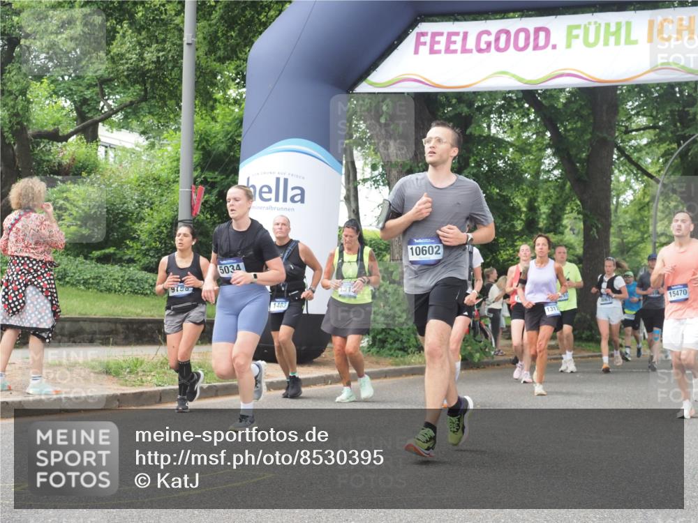 29.06.2025 - hella hamburg halbmarathon KatJ http://msf.ph/oto/8530395 29.06.2025 11:06:08 Zwischen KM18-KM19 1250, 1403, 1483, 4190, 4266, 5034, 7739 meine-sportfotos.de