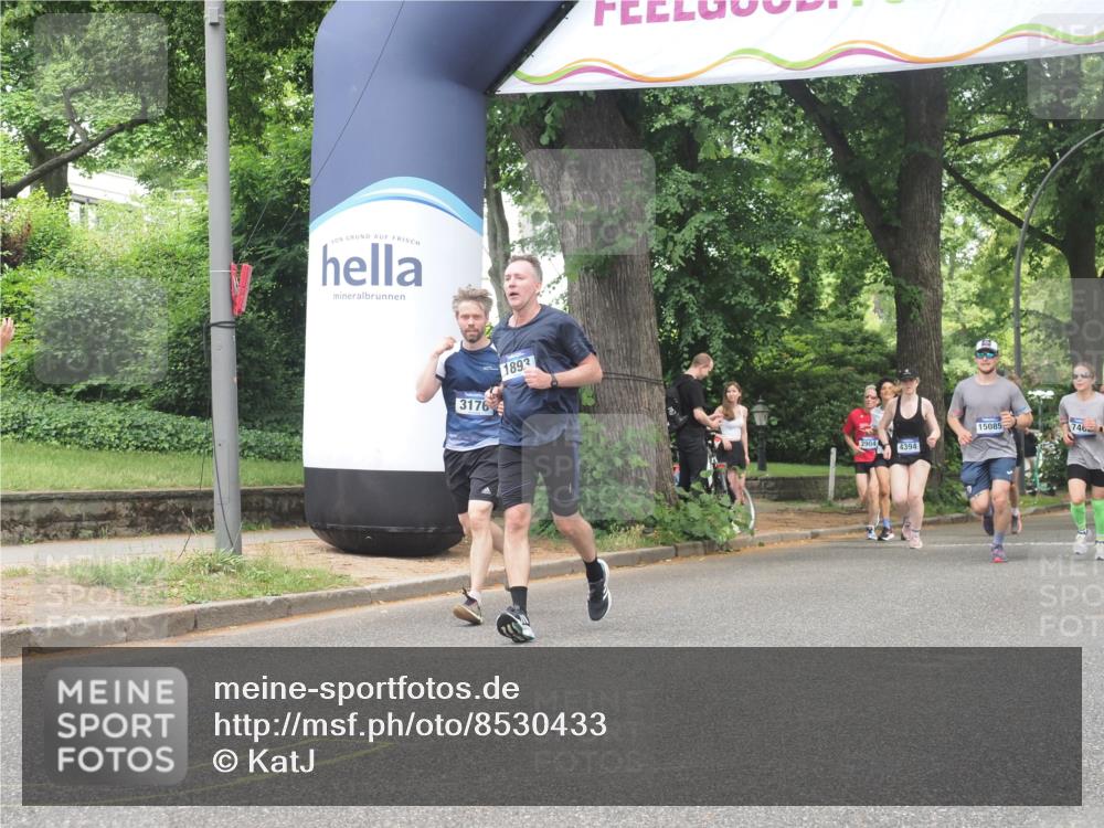 29.06.2025 - hella hamburg halbmarathon KatJ http://msf.ph/oto/8530433 29.06.2025 10:58:00 Zwischen KM18-KM19 1893, 3176, 6166, 7462 meine-sportfotos.de