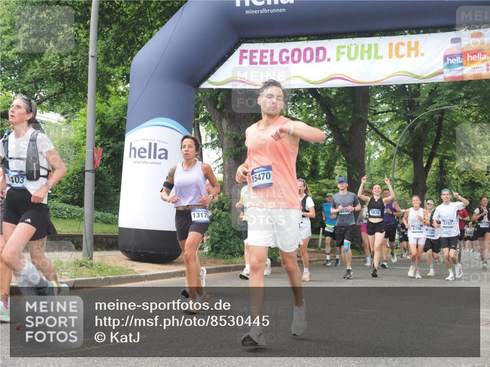 29.06.2025 - hella hamburg halbmarathon KatJ http://msf.ph/oto/8530445 29.06.2025 11:06:10 Zwischen KM18-KM19 1250, 1403, 1483, 1513, 4190, 4266, 5034, 5556, 5878, 6796, 8067 meine-sportfotos.de