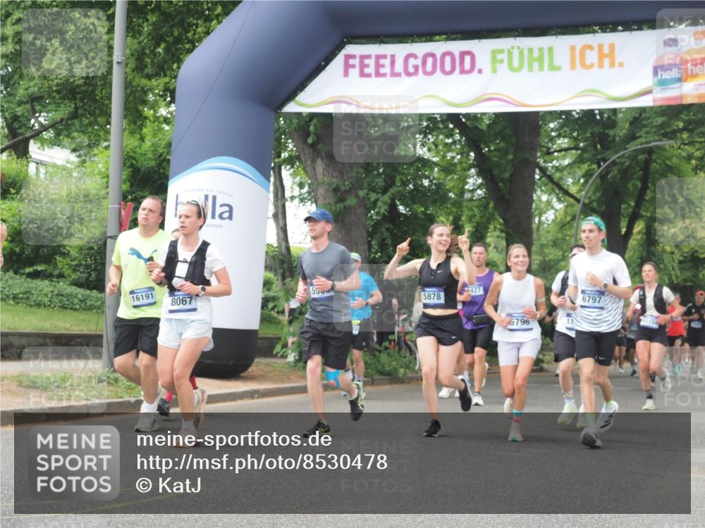 29.06.2025 - hella hamburg halbmarathon KatJ http://msf.ph/oto/8530478 29.06.2025 11:06:12 Zwischen KM18-KM19 1250, 1403, 1483, 1513, 4266, 5034, 5556, 5878, 6796, 6797, 8067, 8427 meine-sportfotos.de