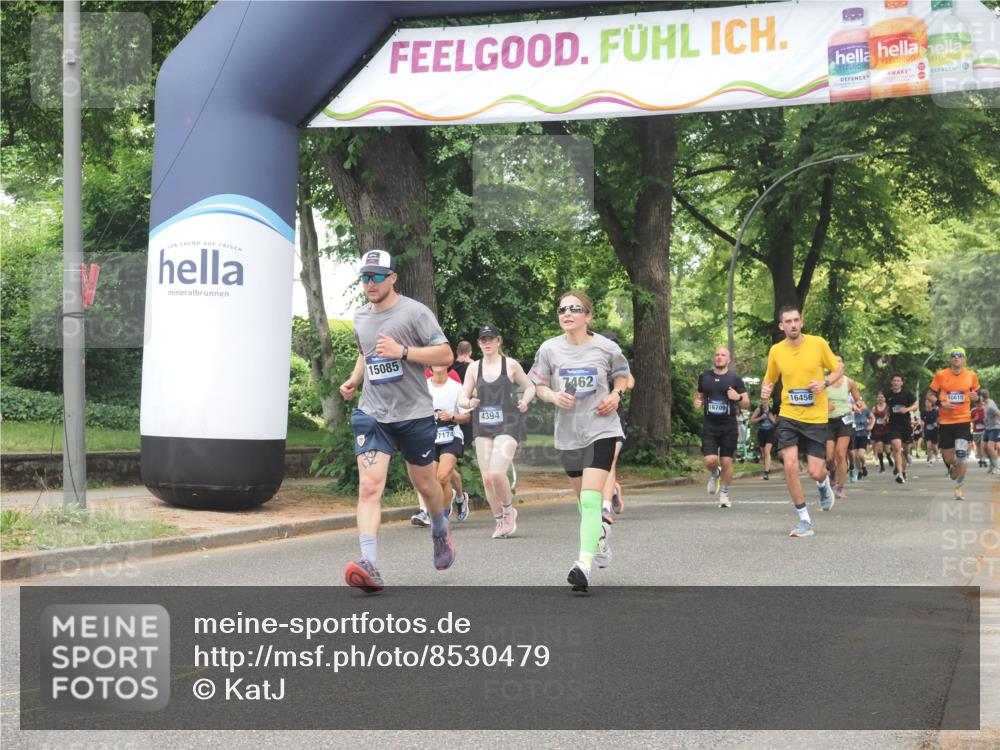 29.06.2025 - hella hamburg halbmarathon KatJ http://msf.ph/oto/8530479 29.06.2025 10:58:02 Zwischen KM18-KM19 1893, 2904, 3176, 4394, 7462 meine-sportfotos.de