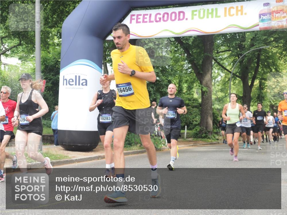 29.06.2025 - hella hamburg halbmarathon KatJ http://msf.ph/oto/8530530 29.06.2025 10:58:05 Zwischen KM18-KM19 1893, 2904, 3176, 4394, 7462 meine-sportfotos.de