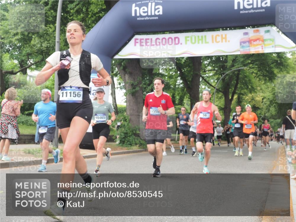 29.06.2025 - hella hamburg halbmarathon KatJ http://msf.ph/oto/8530545 29.06.2025 11:06:16 Zwischen KM18-KM19 56, 1513, 4684, 5556, 5878, 6796, 6797, 8067, 8427 meine-sportfotos.de