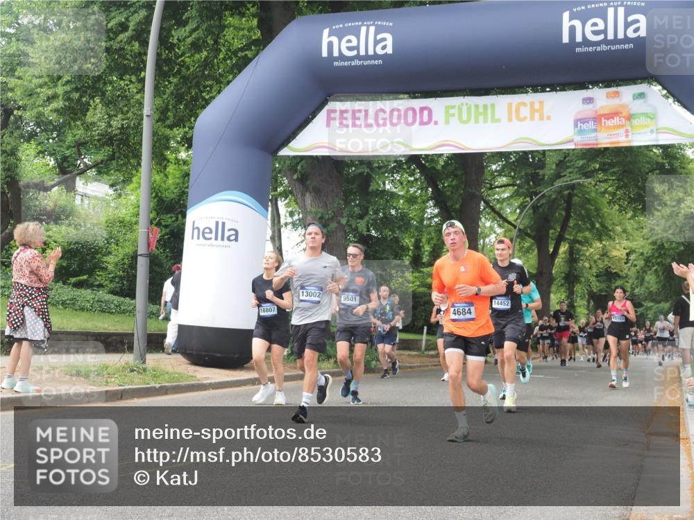 29.06.2025 - hella hamburg halbmarathon KatJ http://msf.ph/oto/8530583 29.06.2025 11:06:18 Zwischen KM18-KM19 56, 4684, 5100, 5556, 5878, 5903, 6796, 6797, 8067, 8427 meine-sportfotos.de