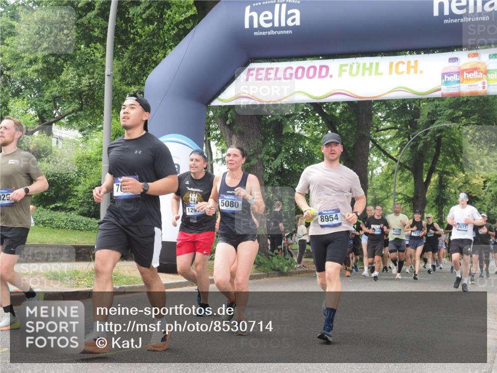 29.06.2025 - hella hamburg halbmarathon KatJ http://msf.ph/oto/8530714 29.06.2025 11:06:26 Zwischen KM18-KM19 1480, 3929, 5080, 5100, 5903, 7608, 7838 meine-sportfotos.de