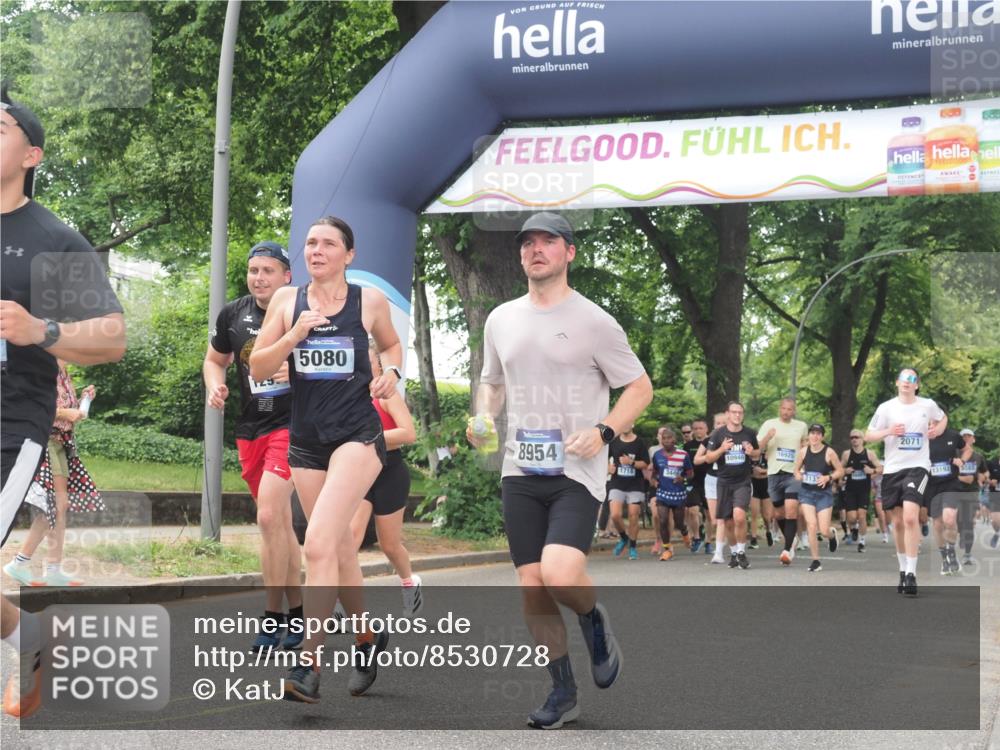 29.06.2025 - hella hamburg halbmarathon KatJ http://msf.ph/oto/8530728 29.06.2025 11:06:27 Zwischen KM18-KM19 1480, 2071, 3606, 3929, 5080, 7608, 7838 meine-sportfotos.de
