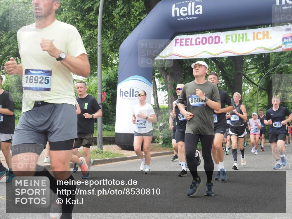 29.06.2025 - hella hamburg halbmarathon KatJ http://msf.ph/oto/8530810 29.06.2025 11:06:32 Zwischen KM18-KM19 1718, 2071, 3278, 3446, 3606, 5080, 6576, 7051, 7137, 8588, 8609 meine-sportfotos.de