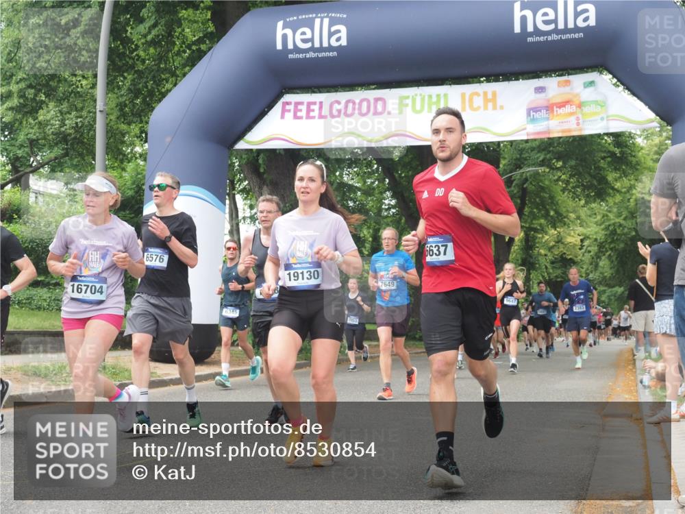 29.06.2025 - hella hamburg halbmarathon KatJ http://msf.ph/oto/8530854 29.06.2025 11:06:36 Zwischen KM18-KM19 1268, 1718, 2053, 3278, 3446, 6345, 6576, 6637, 7051, 7137, 7649, 8588, 8609 meine-sportfotos.de