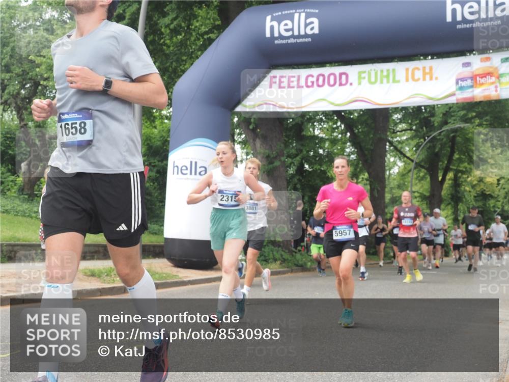 29.06.2025 - hella hamburg halbmarathon KatJ http://msf.ph/oto/8530985 29.06.2025 11:06:49 Zwischen KM18-KM19 1658, 2315, 5957, 7075, 7097, 7781 meine-sportfotos.de