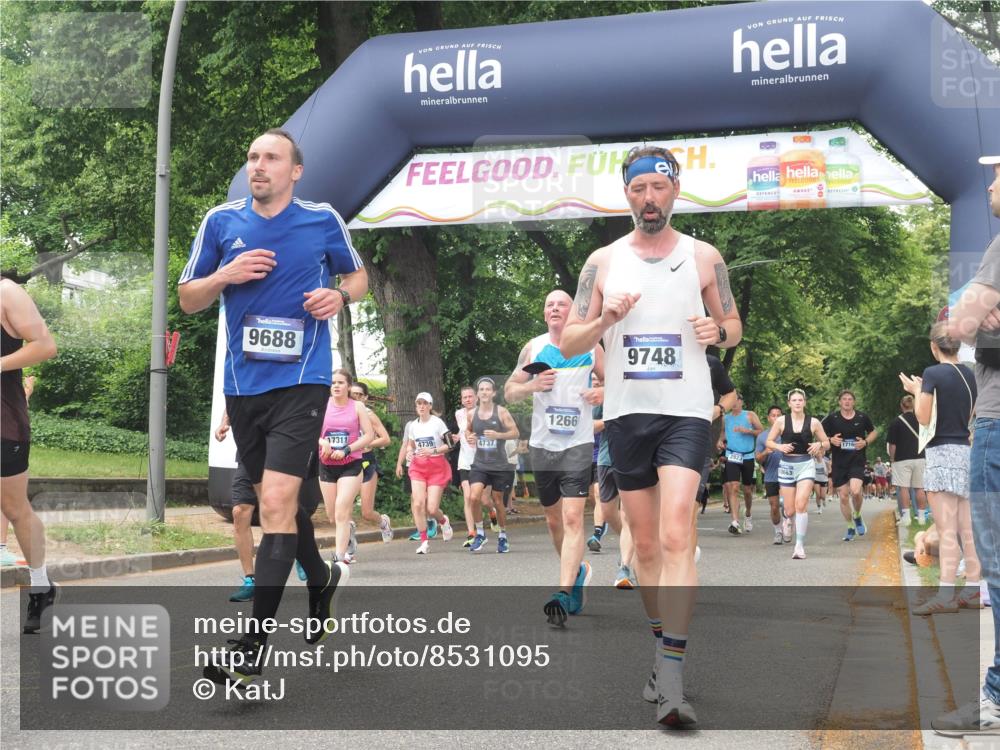 29.06.2025 - hella hamburg halbmarathon KatJ http://msf.ph/oto/8531095 29.06.2025 11:07:02 Zwischen KM18-KM19 1191, 1266, 1958, 3108, 3453, 4556, 4585, 4710, 4718, 4737, 7143, 8281 meine-sportfotos.de