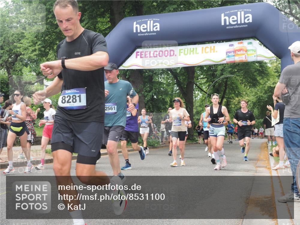 29.06.2025 - hella hamburg halbmarathon KatJ http://msf.ph/oto/8531100 29.06.2025 11:07:04 Zwischen KM18-KM19 1069, 1191, 1266, 1708, 1958, 2923, 3108, 3453, 4556, 4585, 4710, 4737, 4739, 7143, 8281 meine-sportfotos.de