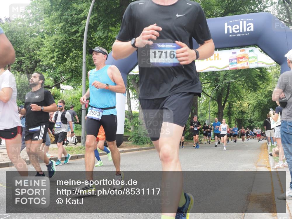 29.06.2025 - hella hamburg halbmarathon KatJ http://msf.ph/oto/8531117 29.06.2025 11:07:07 Zwischen KM18-KM19 1069, 1191, 1266, 1708, 2923, 3108, 4585, 4710, 4737, 4739, 8281 meine-sportfotos.de
