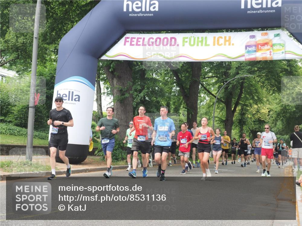 29.06.2025 - hella hamburg halbmarathon KatJ http://msf.ph/oto/8531136 29.06.2025 11:07:15 Zwischen KM18-KM19 1028, 3285, 5831, 6941 meine-sportfotos.de
