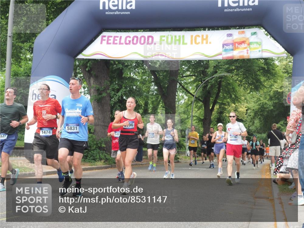 29.06.2025 - hella hamburg halbmarathon KatJ http://msf.ph/oto/8531147 29.06.2025 11:07:17 Zwischen KM18-KM19 1028, 1474, 4082, 5831, 6941, 8726 meine-sportfotos.de
