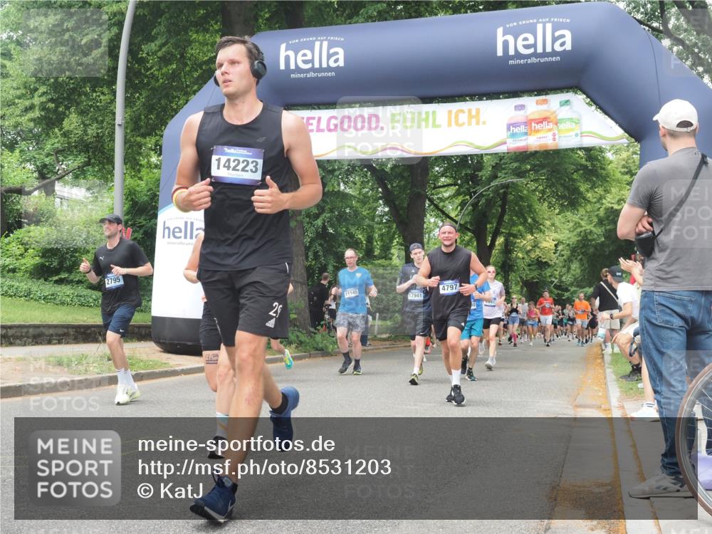 29.06.2025 - hella hamburg halbmarathon KatJ http://msf.ph/oto/8531203 29.06.2025 11:07:28 Zwischen KM18-KM19 1471, 2795, 3946, 4797, 5049, 7131, 7794 meine-sportfotos.de